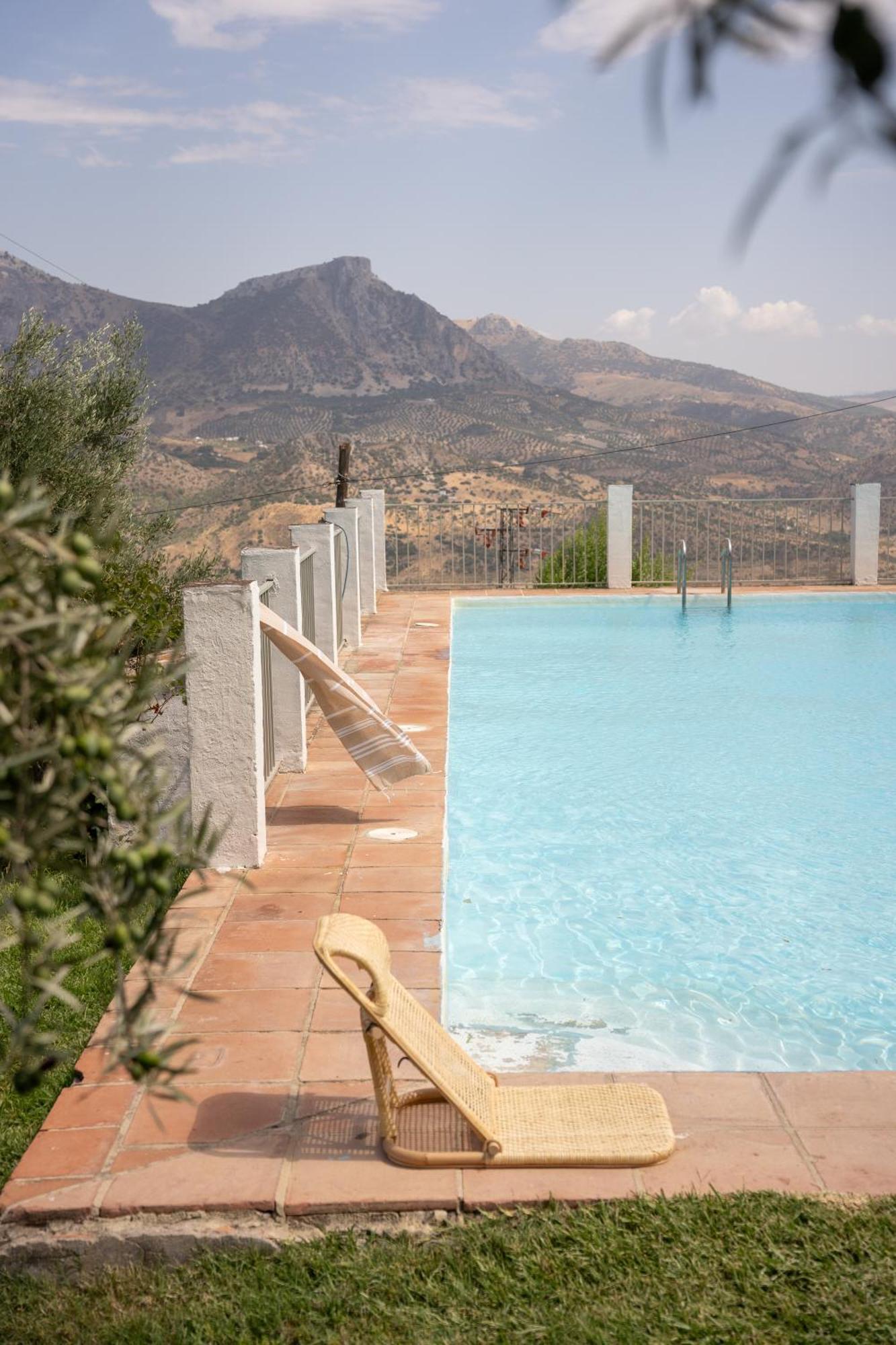 Finca Luca Oliva Zahara De La Sierra Εξωτερικό φωτογραφία
